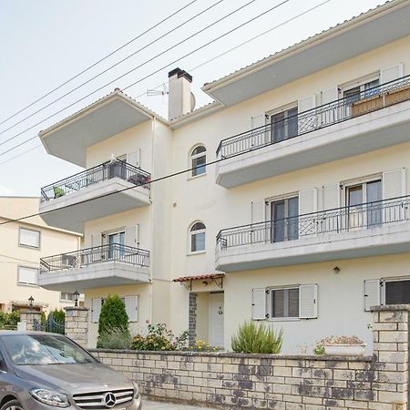 La Casa - Traditionally Elegant Apt 38M2 W Prk Grd Ioannina Exterior photo
